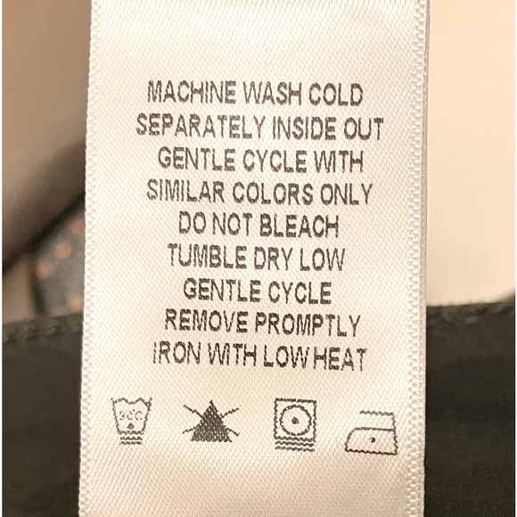 LEVEL 99 Size 26, straight boot cut, dark camouflage  w/gold pinstripe down side - Picture 6 of 9